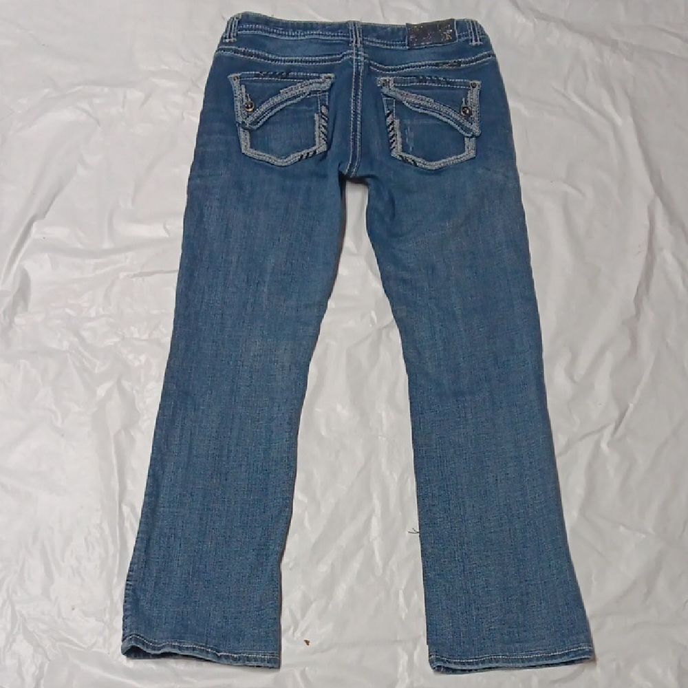 Rock & Roll Cowgirl Denim Jeans with Sparkling Accents Size 30×34